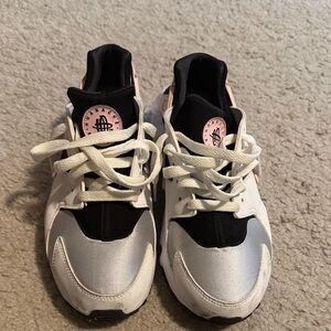 Nike Kids' Sneakers - Black, Pink, and White